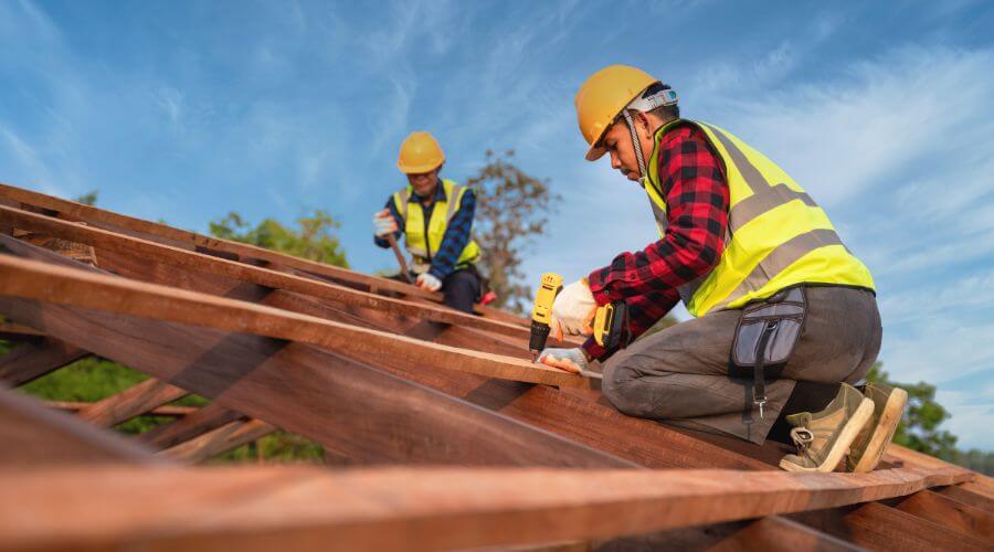 Professional gutter cleaning in Mangum, OK